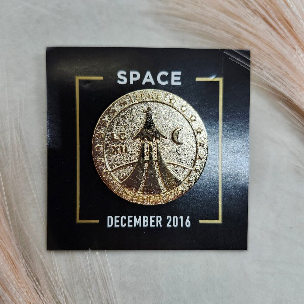 Loot Gaming by Loot Crate - Space (Dec 2016) Box Collectible Pin